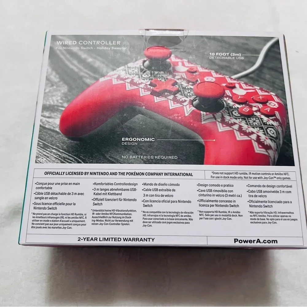 PowerA *OFFICIAL* Wired Controller *POKEMON HOLIDAY SWEATER EDITION* (Switch)